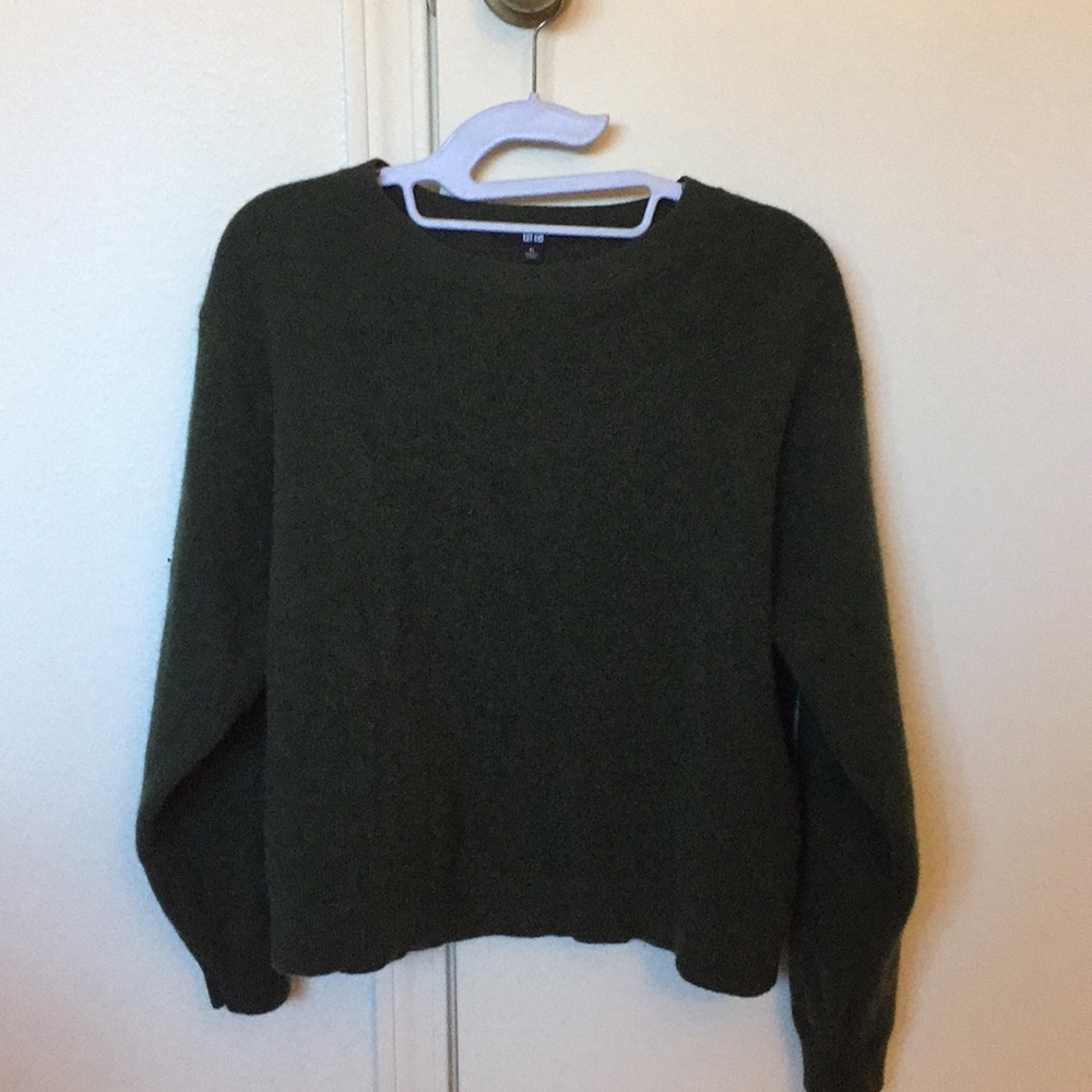 Uniqlo 100% Merino Wool Sweater
